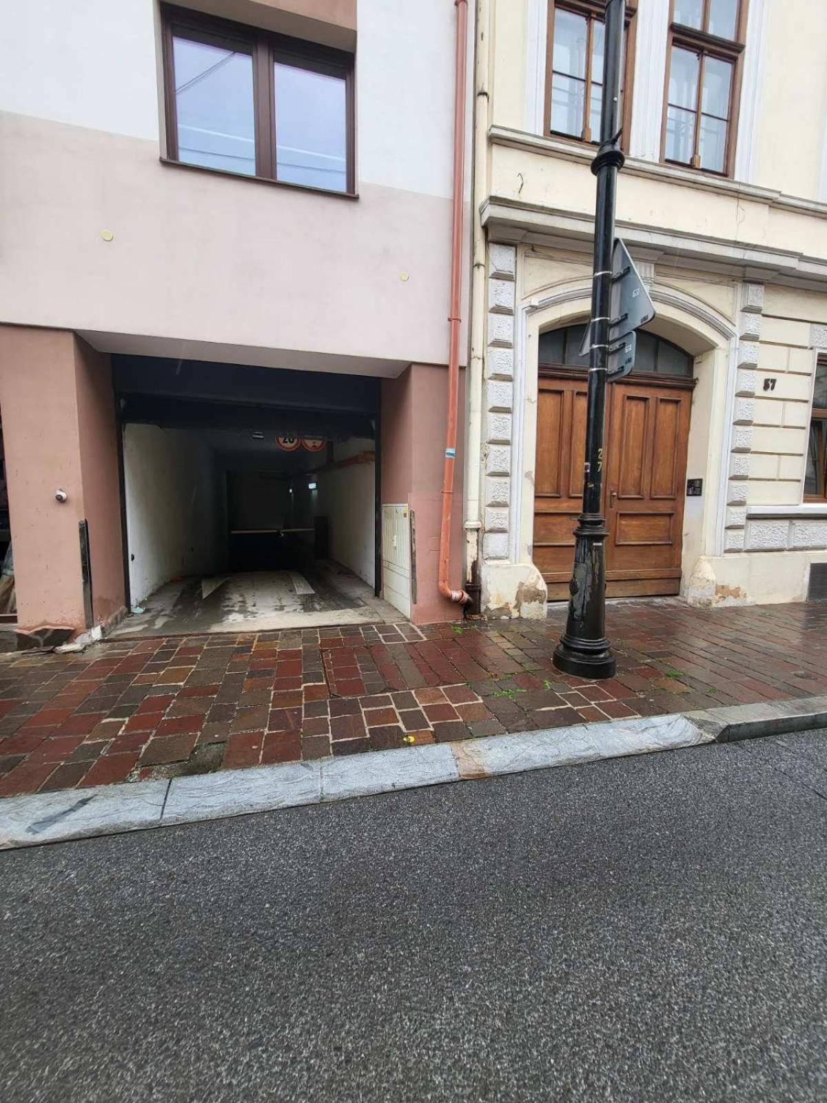 Apartament Monar Exclusive Center Free Parking In Garage Koszyce Zewnętrze zdjęcie